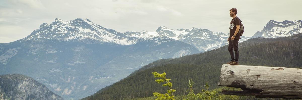 Save 15% Per Person on Select Tours Including Canada! - background banner